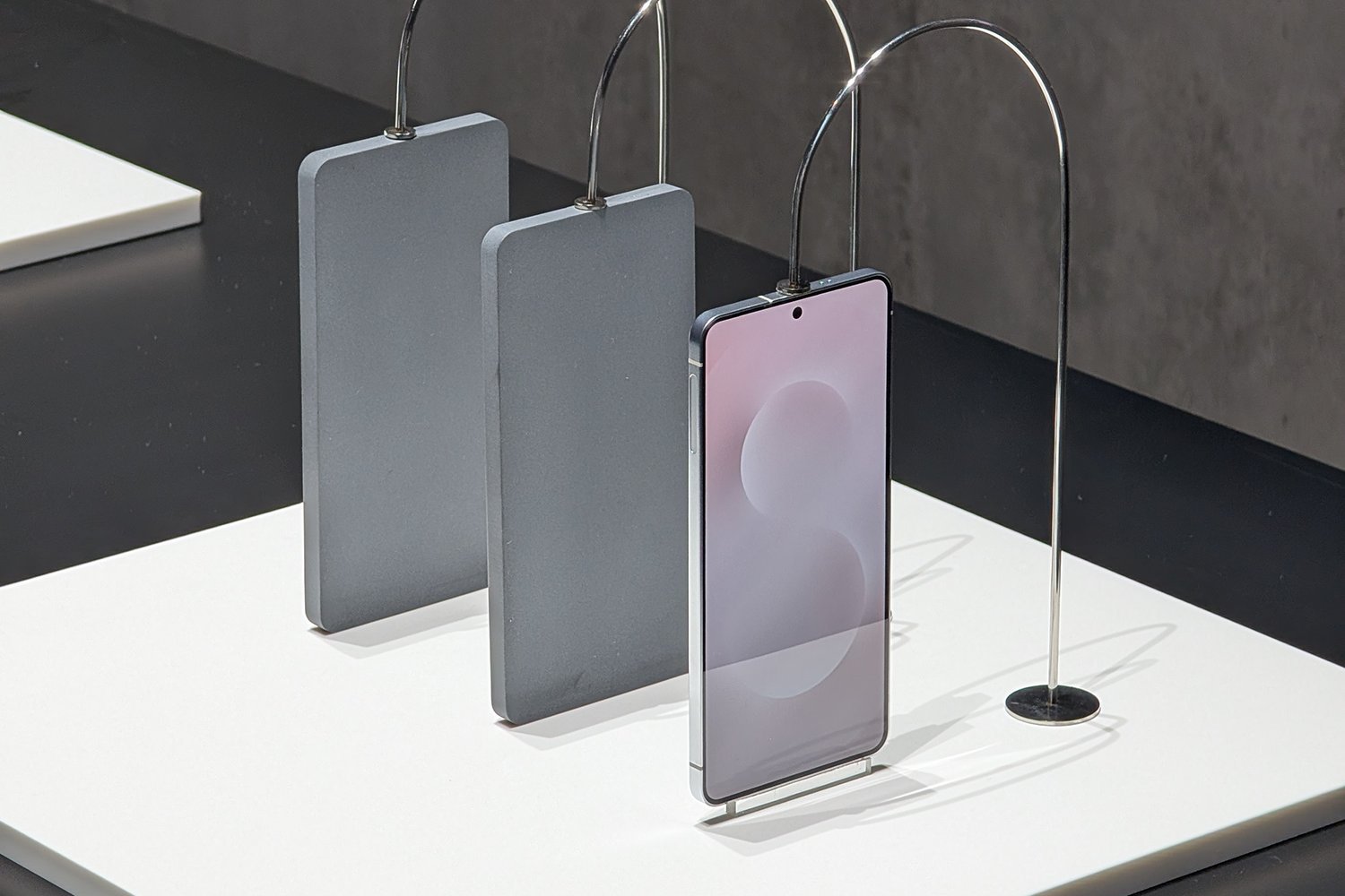 Expect to See Samsung’s Super Slim Galaxy S25 Edge Really Soon